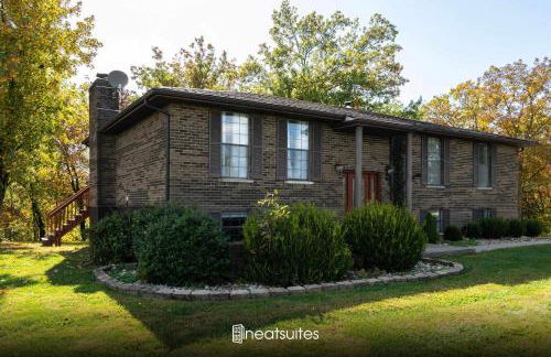 Sleeps 12, Wooded Lot, Near Ark, Great for Family - Foto 1