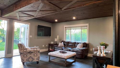 Modern Industrial Farmhouse - The Wayback - Foto 2