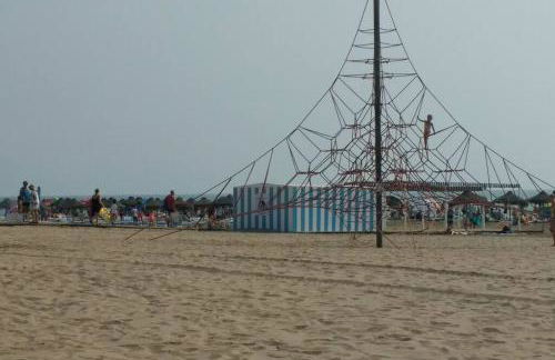 Playa Malvarrosa House - Photo 45