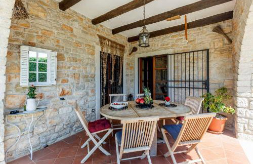 Beeindruckende Finca mit Privatpool, Meerblick, Babybett und besonderem Interieur - Foto 3