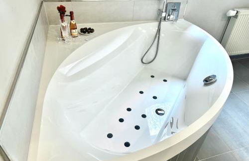 65qm Luxus Apartment mit Whirlpool Saarbrücken Uni Nähe - Foto 2