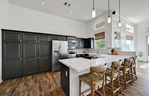 Luxurious Retreat on Lake LBJ Pool, Hot Tub, Dock - Foto 9