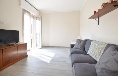 Beautiful Apartment In Piano Di Mommio - Foto 2