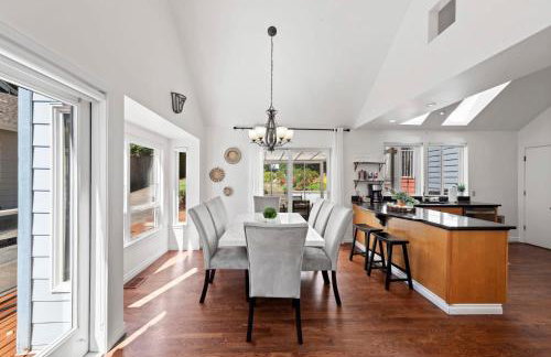 Stunning Sammamish Lake View Home near Weowna Park - Foto 3