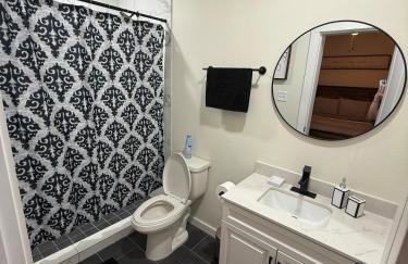 Spacious 3 bedroom 2 bath home in Downtown - Foto 35