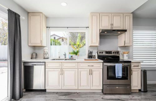 Mins to Disney Chic 3BR with Arcade - Foto 13