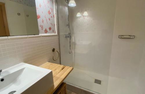 Apartamento primera linea de playa reformado en Las Redes - Foto 17