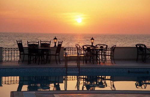 Messina Resort Hotel - Photo 4