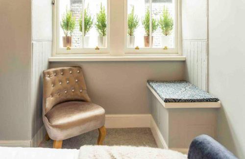 Spacious city centre apartment full of character - Foto 4