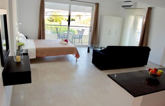 Jessica's Studios & Apartments - Foto 3