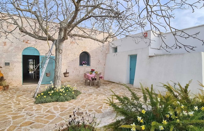 Trulli-style Chalet Near Forest Walks - Photo 48