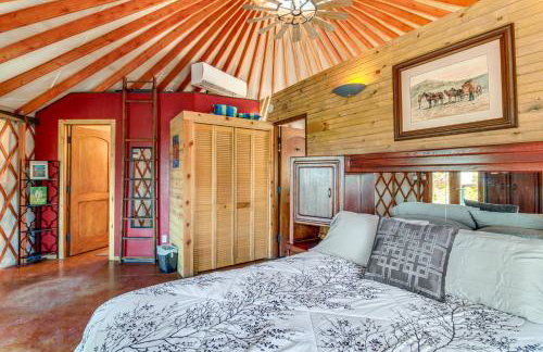 Mountainside Yurt with Views Less Than 3 Mi to Black Canyon! - Foto 11