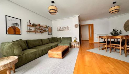 Exclusive Lerma - Smart TV de 75", Netflix y Parking Gratis - Foto 5