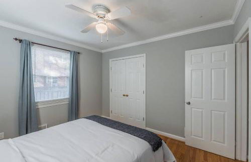 Enchanting historic townhouse by CozySuites - Foto 9