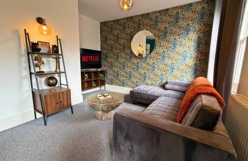 Smart 3-Bed in Hexham-Ideal for Workers & Families - Photo 1