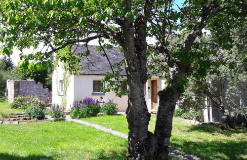 Highland River Cottage with Hot Tub - Foto 43