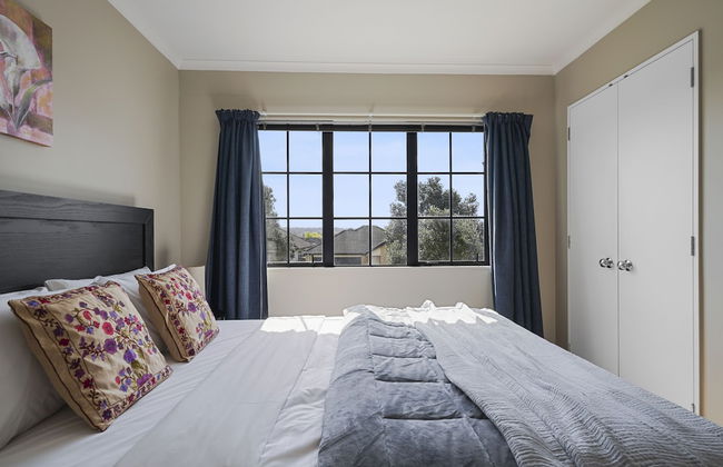 Spacious Family Home -Fully Fenced Yard - Foto 3