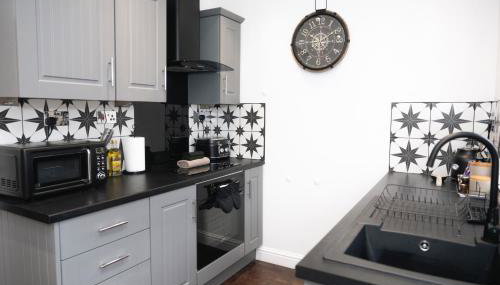 The Nook Cottage, Parkgate, Wirral - Foto 4, dishwasher, pet friendly, toaster, minibar