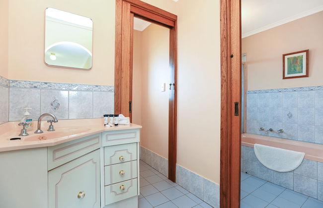 Encounter Bay Family Retreat Pets Welcome - Photo 19