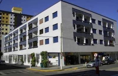 Conforto e facilidade a uma quadra do mar! - Foto 2