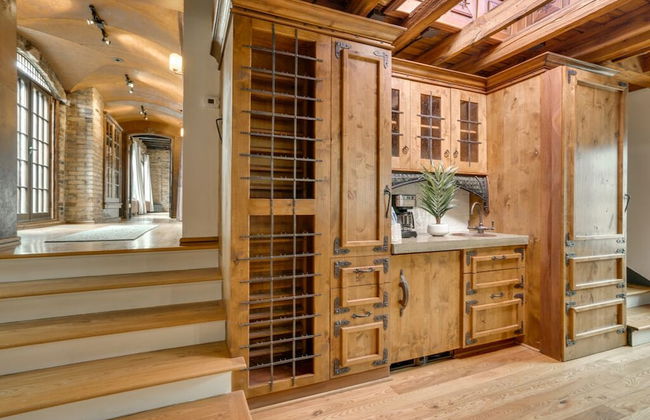 Downtown Rockstar Residence - Photo 37