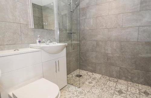 Rhianwen, Plas Moelfre Hall Barns - Foto 16