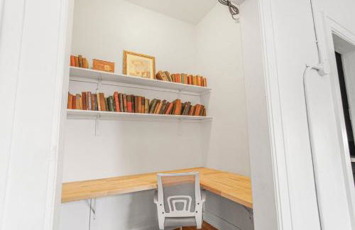 Library Square Suites - Foto 2