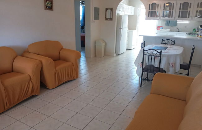 Cumber's Tropical Apartments - Foto 6