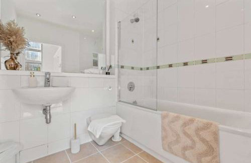 Stylish Jewellery Quarter Apartment with Terrace and Free Parking - Foto 22