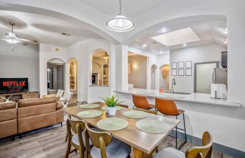 Cypress Gem, Cozy, Central & Pet-Friendly Retreat - Foto 27