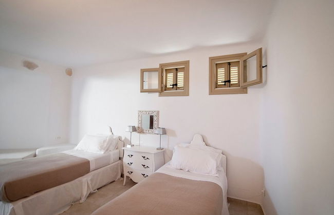 Lithia Villas - Photo 4