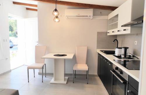 HOLIDAY HOME ZLOPOJE - Photo 24