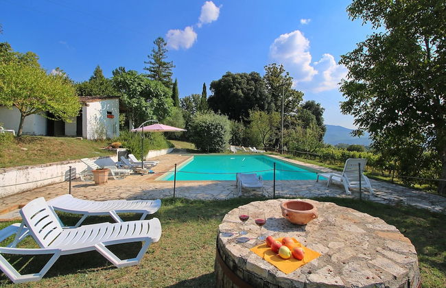 Attractive Apartment in old Farmhouse on the Estate With Pool - Foto 63