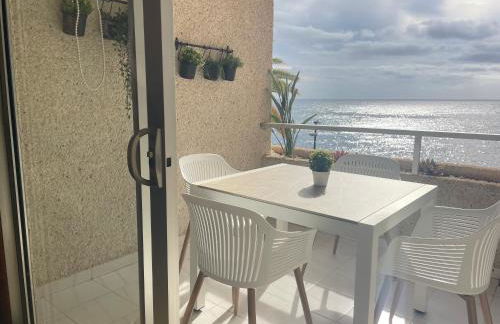 Precioso apartamento frente al mar, parking y club deportivo - Foto 10