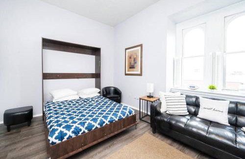 ROKU TVs - Washer & Dryer - QueenBeds - GroupStay - Foto 15