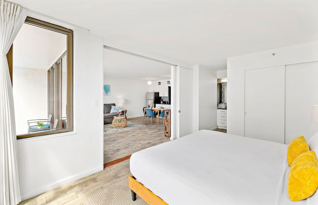 High Floor Ocean View Condo (King Bed and Parking) - Foto 6