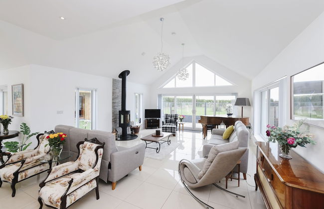 JOIVY Luxurious & Spacious 3Br House With A Hot Tub - Foto 19