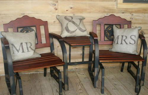 Romantic One-Bedroom Cabin with a Fireplace near Asheville, North Carolina - Foto 11