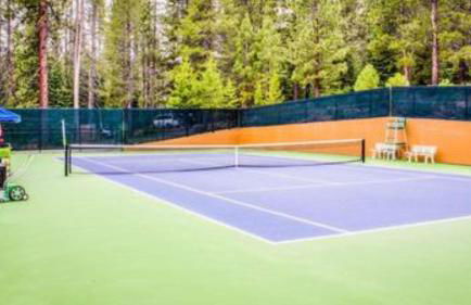 Golden Summit by AvantStay Stunning Secluded Cabin w Access to Tahoe Donner - Foto 52