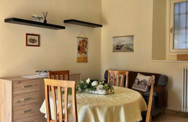 TRA MONTI E LAGO - Foto 2