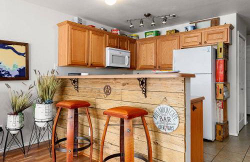 Texas Two-Step at Waterwheel - Foto 3