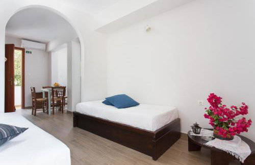 Venetia Apartments - Photo 28