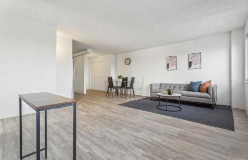 Legacy at Imperial Village 807 I 2 Bed 2 Bath - Foto 14