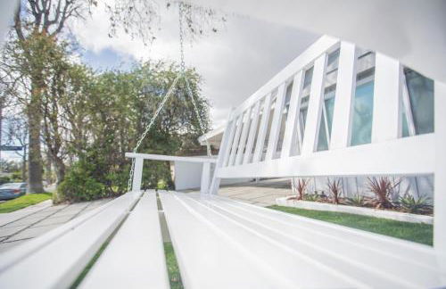 Enchanting Sherman Oaks Home With Pool permit #HSR two five zero zero 3222 - Foto 13