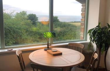 Lofthouse - secluded quirky cottage with sea views! - Photo 22