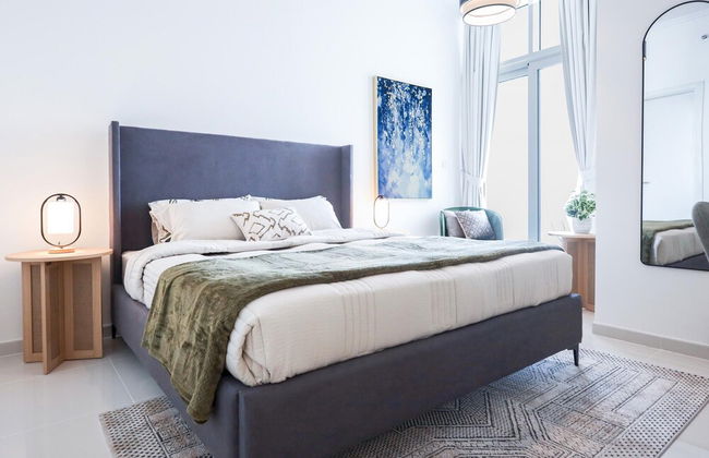 Elite LUX Holiday Homes - Serene Golf View Living 1 BHK in Damac Hills Dubai - Photo 7