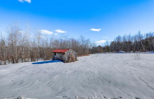 Charming Lovell Farmhouse - 17 Acres with Mtn Views! - Foto 36