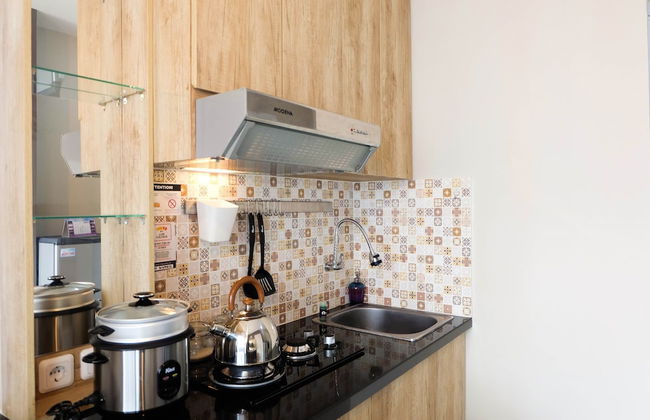 Modern and Bright 2BR Green Pramuka Apartment - Foto 13