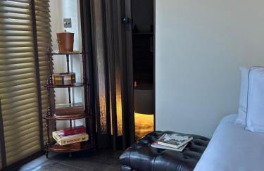 Luxurious cabin with desk & mini library - Foto 2