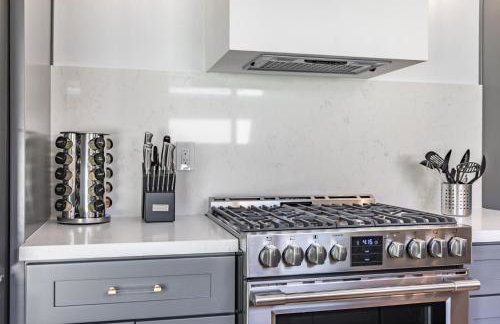 #Marbella Lane - Cozy Modern Home with Relaxing Design & Pool - Foto 23